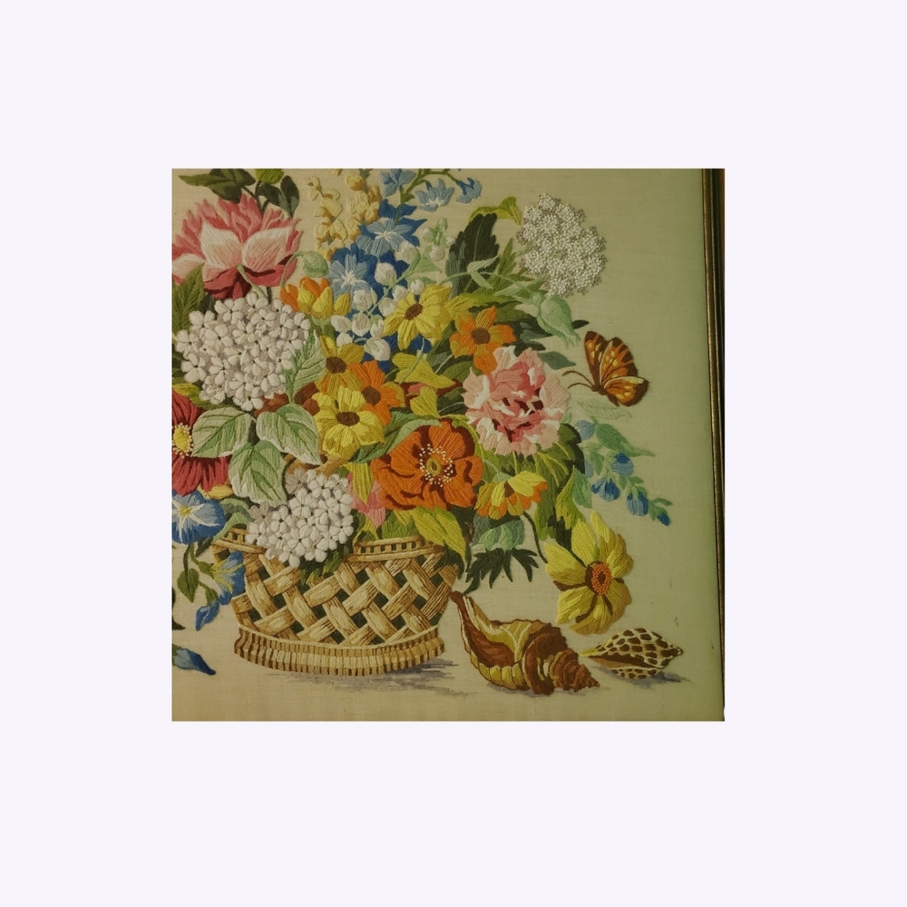 Amazing large vintage crewel embroidery photo - Picture 3 of 4